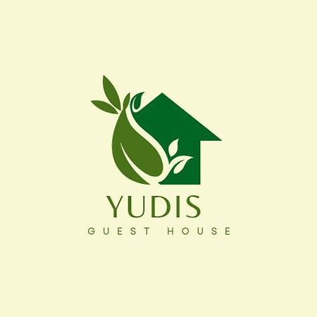 Yudis Guest House ウブド エクステリア 写真