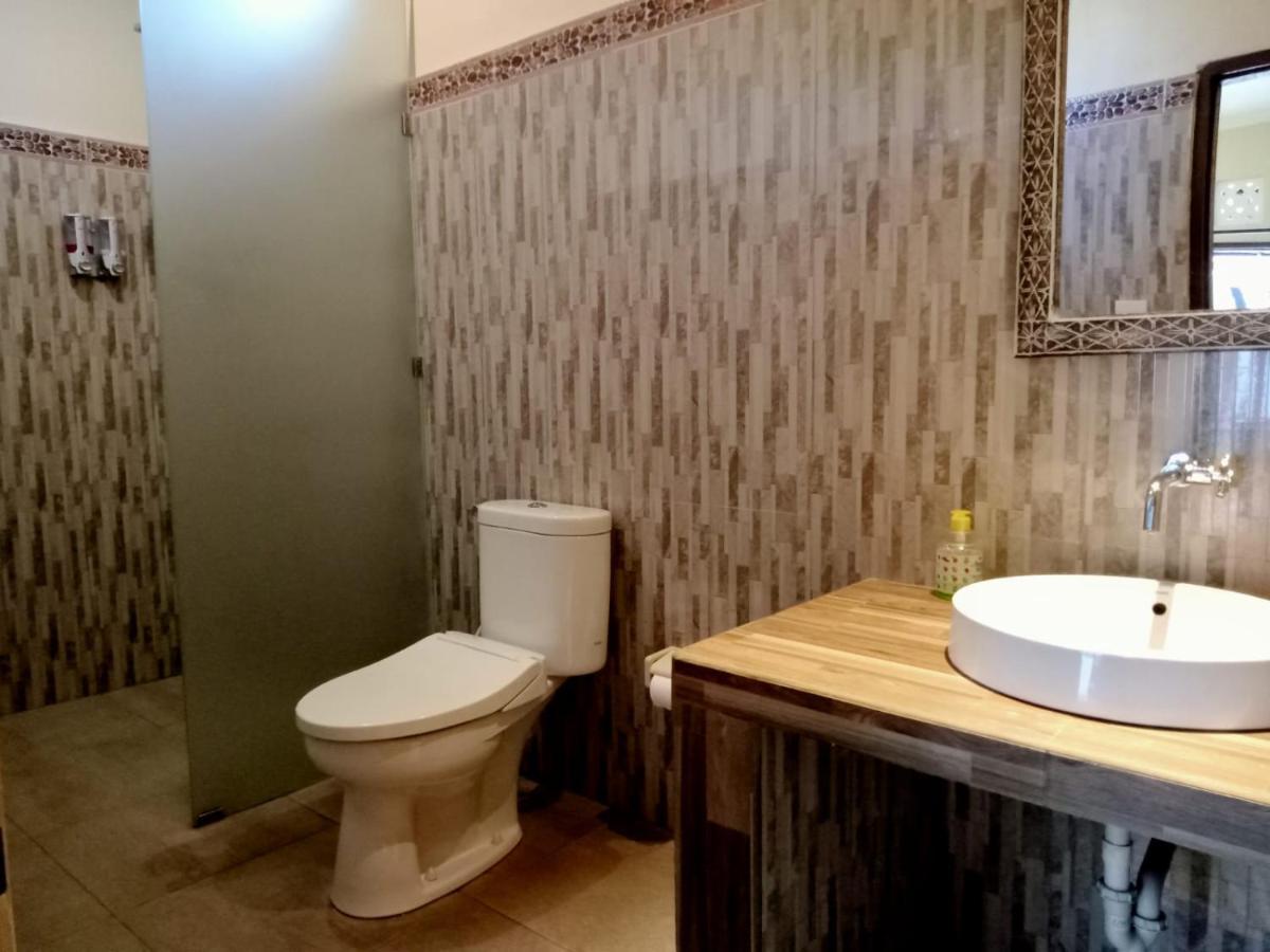 Yudis Guest House ウブド エクステリア 写真